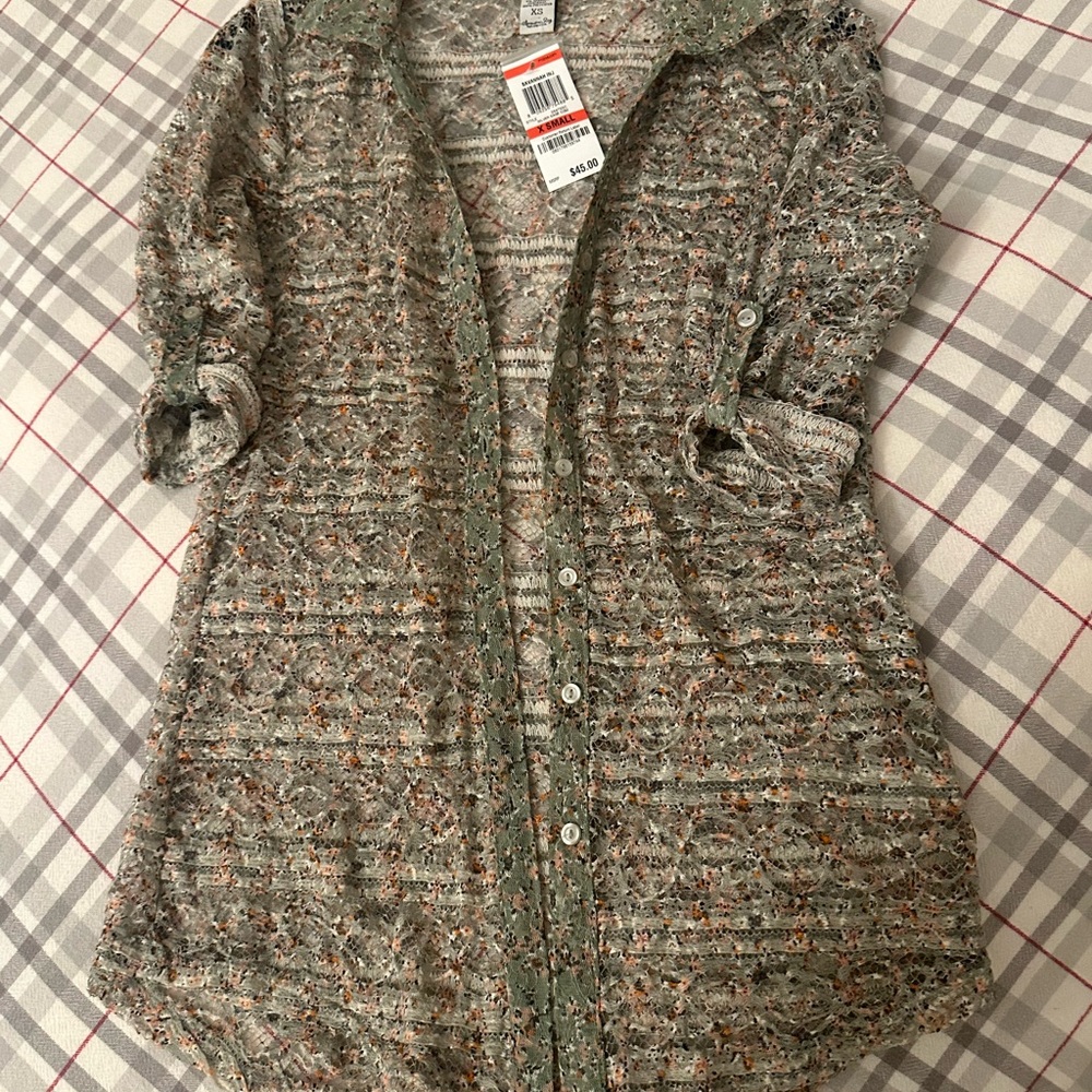 American Rag Silver Lace Top - Picture 11 of 15